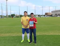 2025年斯诺克世界大奖赛：老将宾汉姆力克特鲁姆普挺进决赛