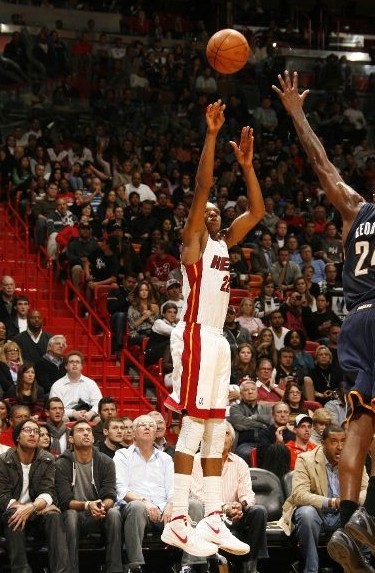 每位球员都 每位球员都